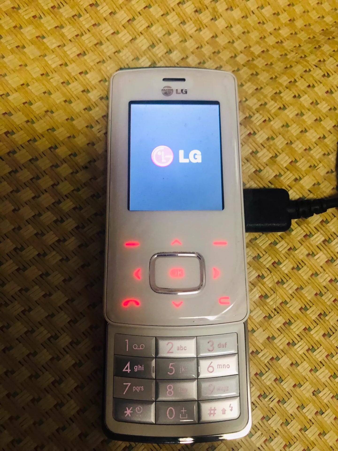 LG KG800